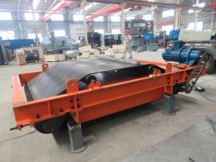 悬挂式电磁除铁器