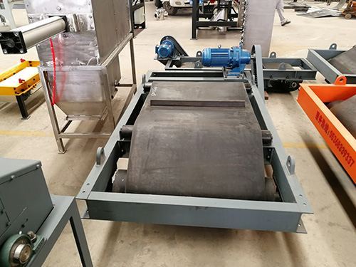 永磁自动除铁器