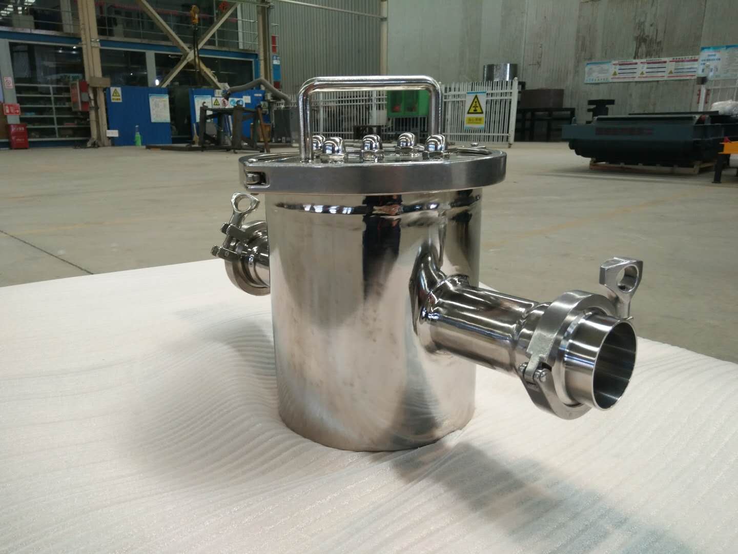 管道自卸式除铁器