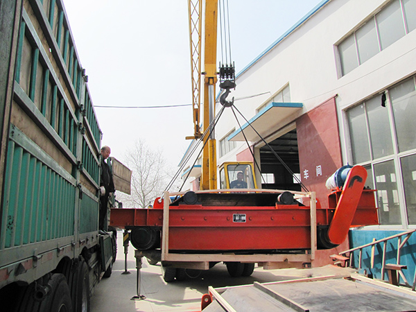 带式永磁除铁器