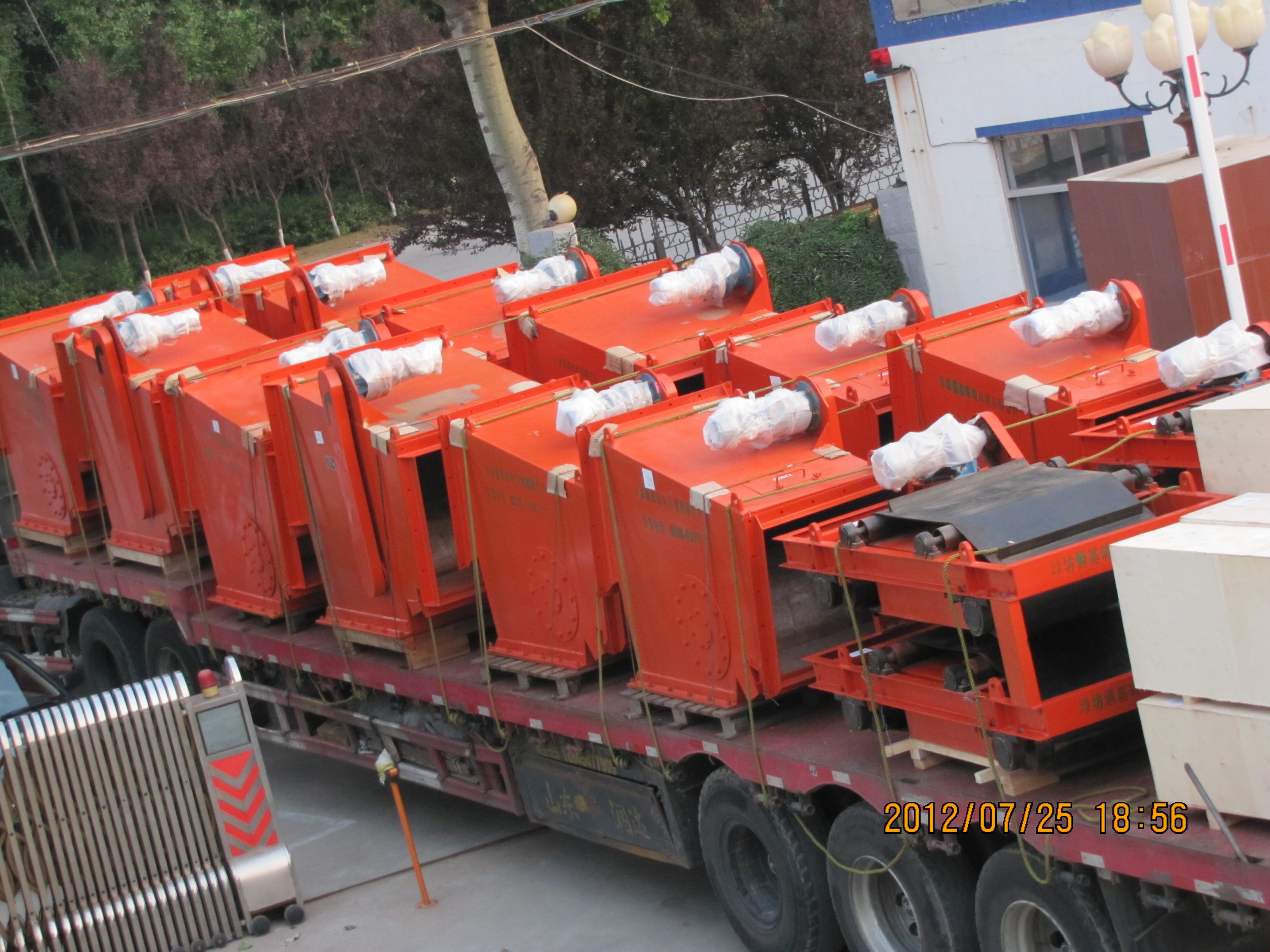 自卸铁管道除铁器