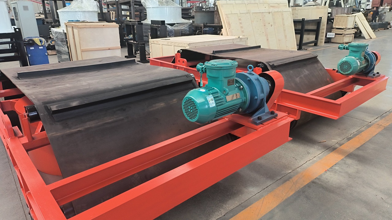 带式隔爆除铁器